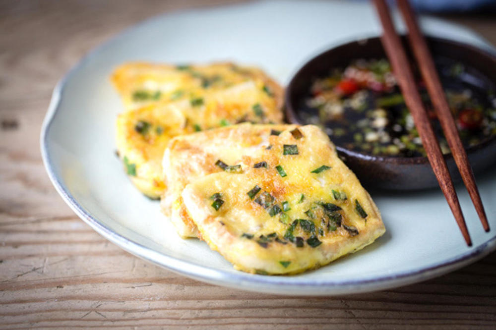 锅塌鸡蛋豆腐这样做太好吃了,一次做一锅不够吃,大人小孩抢着吃