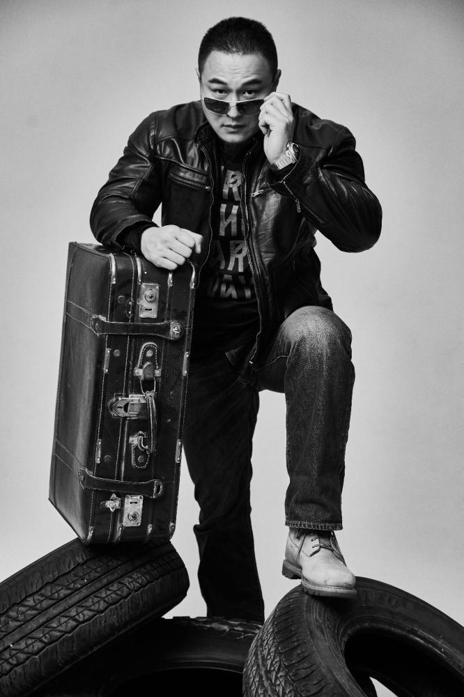 法志远加盟单元剧《欢乐英雄》 剧集预计今年播出-看点快报