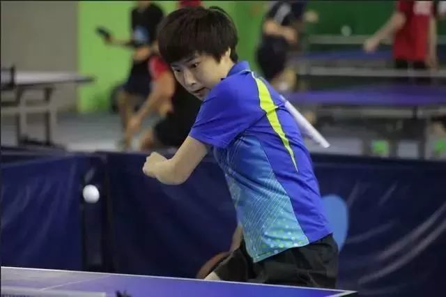 出生于2000年10月22日的王晓彤,是个土生土长的青岛小嫚.