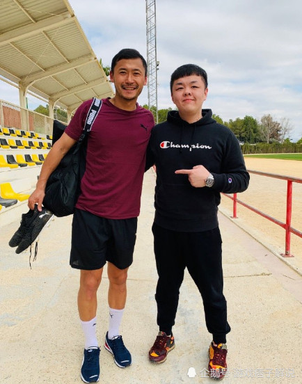 高雷雷炮轰昔日恩师沈祥福,事件持续发酵,沈祥福公开回应!