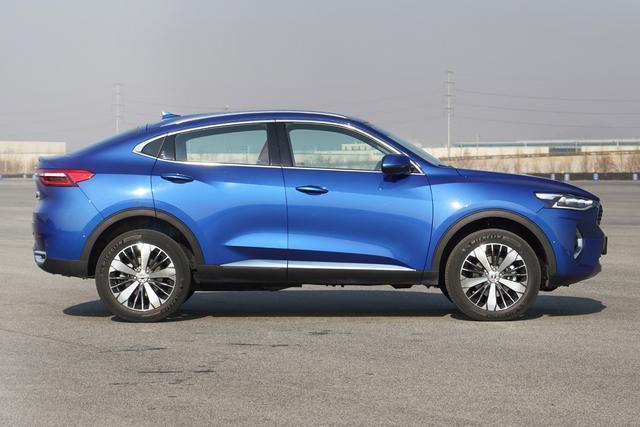 长城首款轿跑suv来了!颜值高内饰漂亮,搭2.0t动力