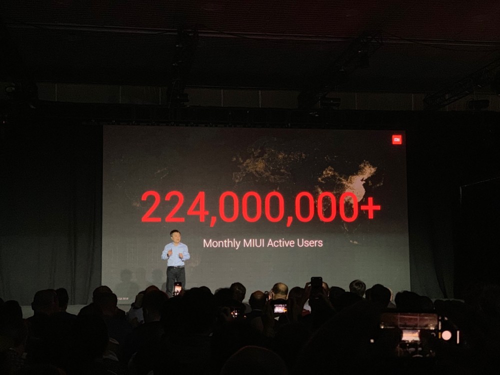 小米MWC发布会:小米9国际版亮相 首款5G手机