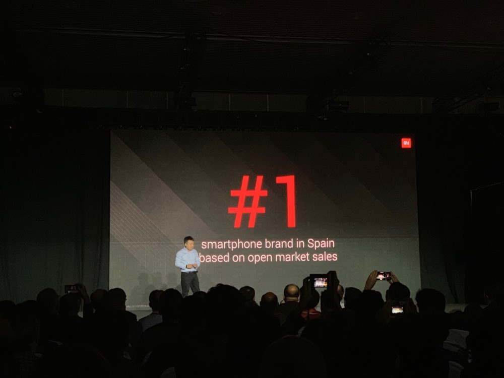 小米MWC发布会:小米9国际版亮相 首款5G手机