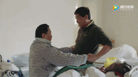 阿尔茨海默病|老伴被老年痴呆症折磨16年，她决定……