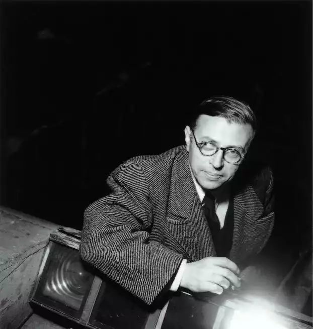 萨特的烟不见了!照片不能ps?