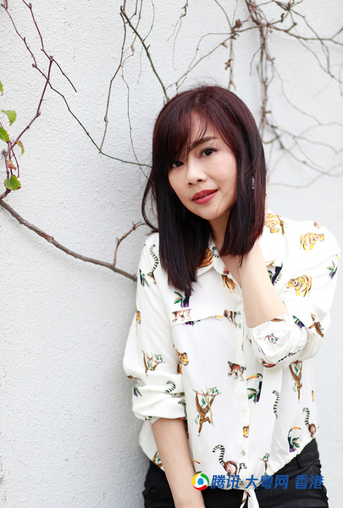 陈松伶专访:"教官"老公 晚上十一时睡觉