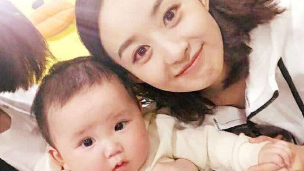 赵丽颖生子不足一月,微博一小时被骂上万条,还能拿孩子洗白吗?