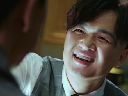 大人物:赵泰留下女助理时,弹幕9个字讲出现实,网友:过来人?