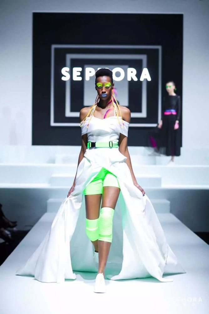 美妆零售风云诡谲 丝芙兰却依旧保持常青