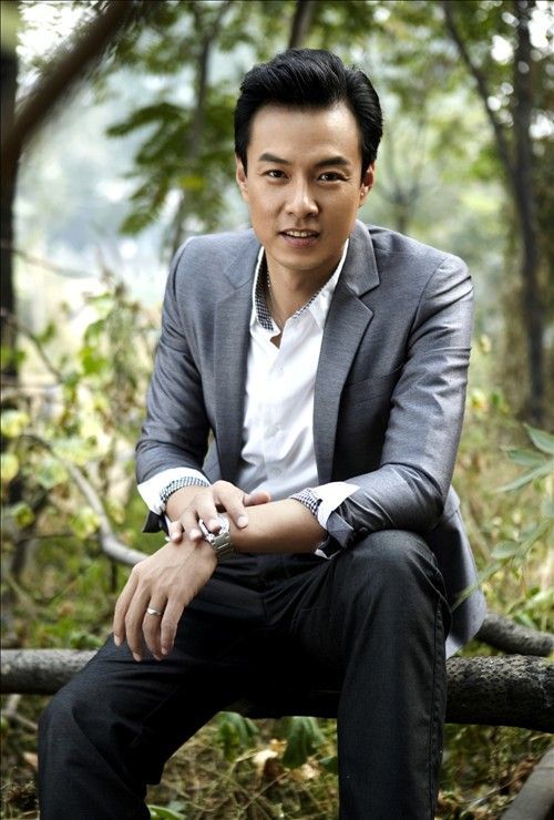 出身贫寒借钱上学,出演富家少爷走红,如今夫妻恩爱如初零绯闻