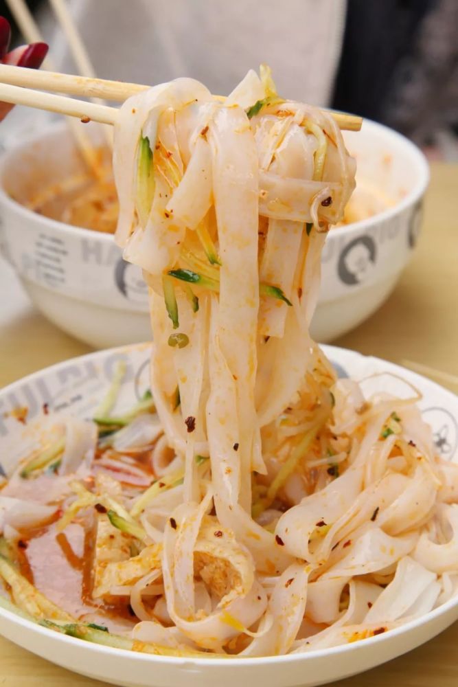 热到没胃口?凉皮,凉粉,拉皮er……你需要重新认识一下