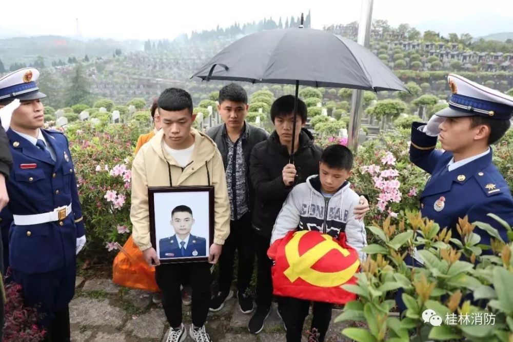 消防员刘磊 救跳河轻生群众时不幸被水流卷走 壮烈牺牲,生命