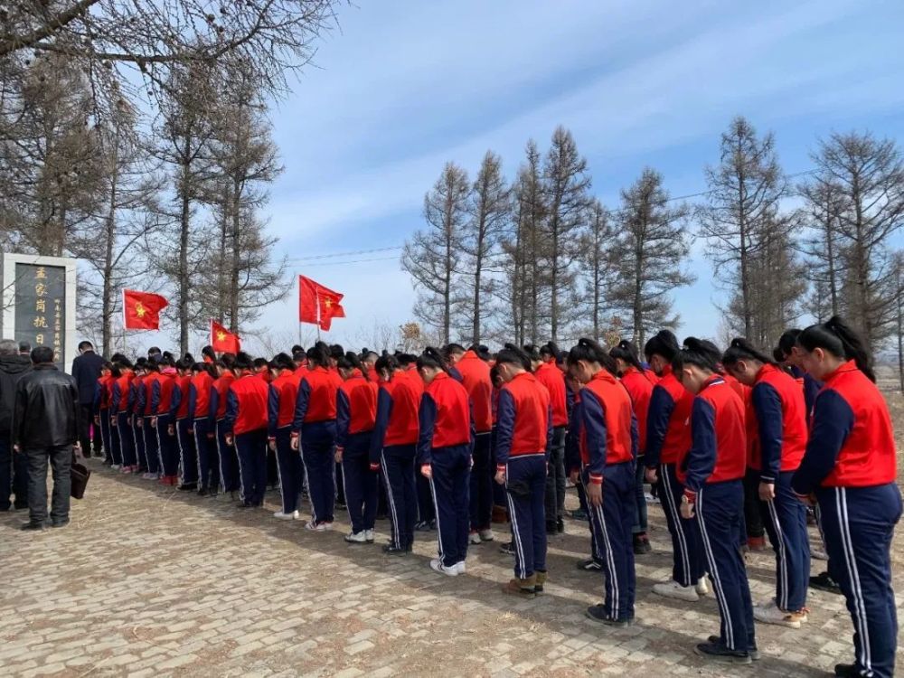 4月3日,孟家崗鎮團委,鎮關工委聯合孟家崗鎮中學,孟家崗鎮中心校開展