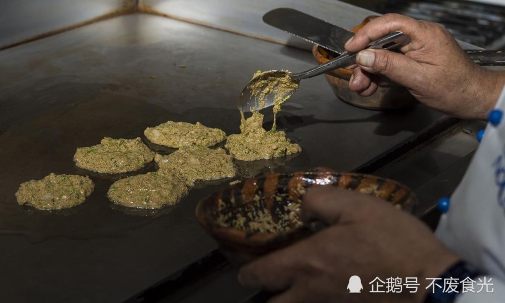 盤點:最奇葩的食材,非洲人吃土,印度人吃牛糞,這國家吃仙人掌