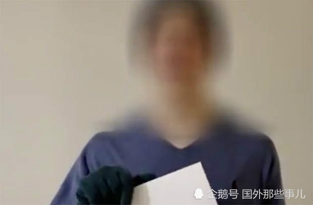 男子自称是穿越者来自2082年有照片为证