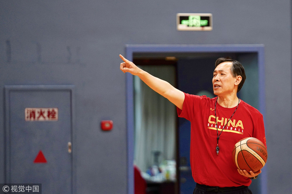 中国女篮主教练许利民