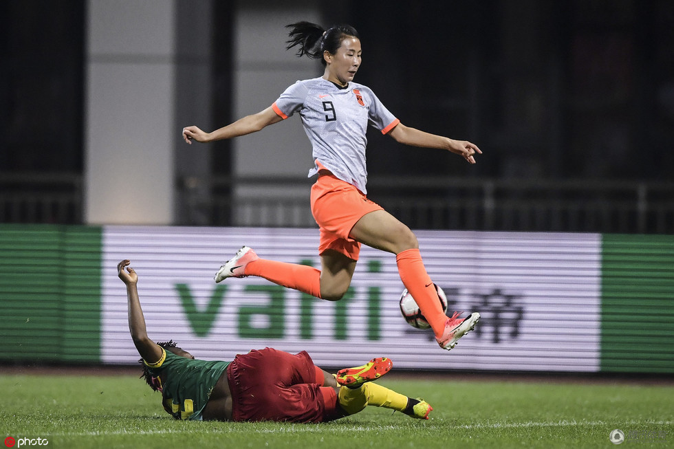 杨丽李影谈中国女足锋线竞争 相信教练会公平给出场机会