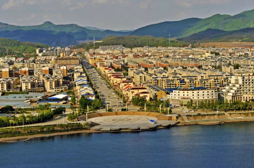 昨天开始,本溪人到桓仁坐火车就行啦,全程不到仨小时