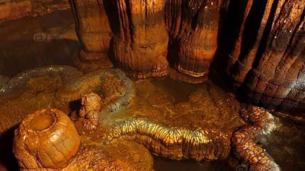湖南一山洞现"金龙",身长13米多,专家:恐怕已有上亿年!