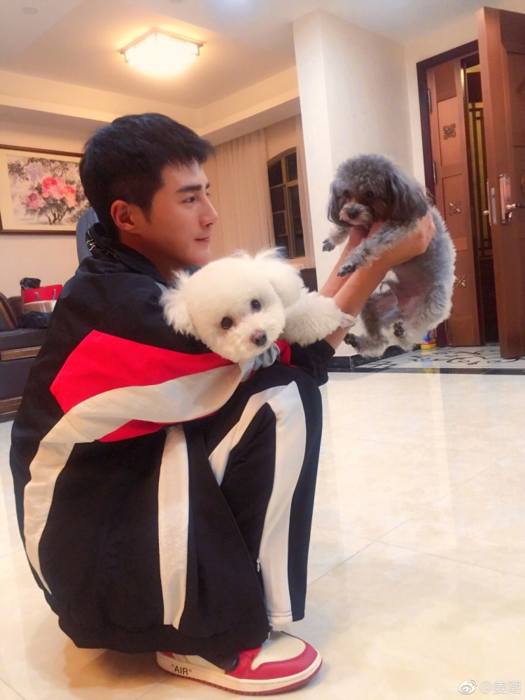 姜潮麦迪娜参加综艺已经做父母了女方工作人员不了解