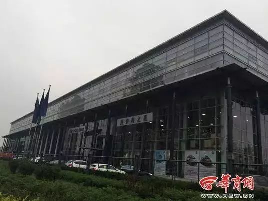 奔驰道歉了!女车主提出8大诉求…西安利之星