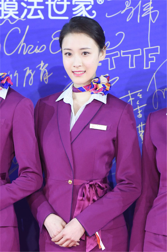 北影节《中国机长》全阵容首次亮相!众主创致敬"时代英雄"