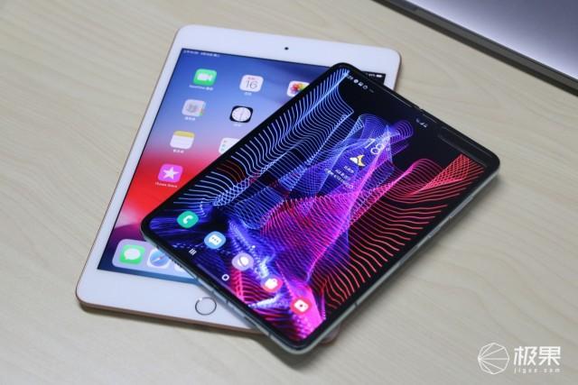三星折叠屏Galaxy Fold首发评测:惊艳与劝退同