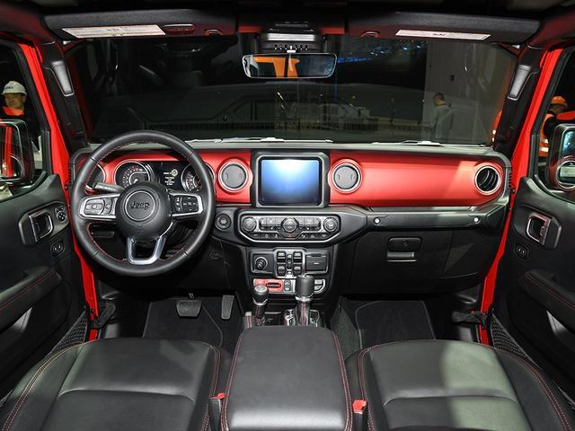 采用四门双排设计jeepgladiator皮卡亚洲首秀