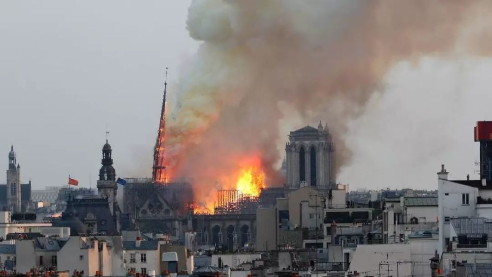 巴黎圣母院大火:这世上没有什么是永垂不朽的