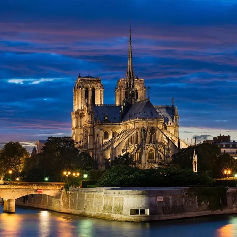 巴黎圣母院大火:这世上没有什么是永垂不朽的