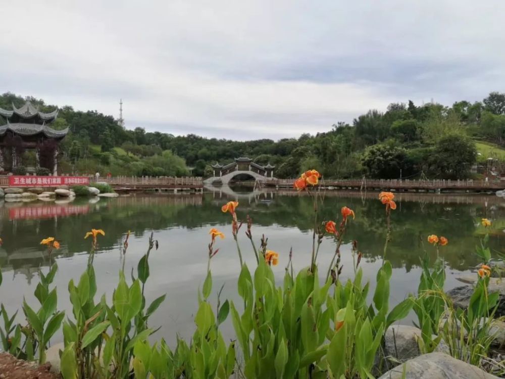 來,一起賞析鳳嶺公園詩詞楹聯獲獎作品