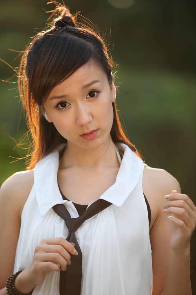 大家觉得哪些女星刚出道时就已经达到了颜值巅峰?