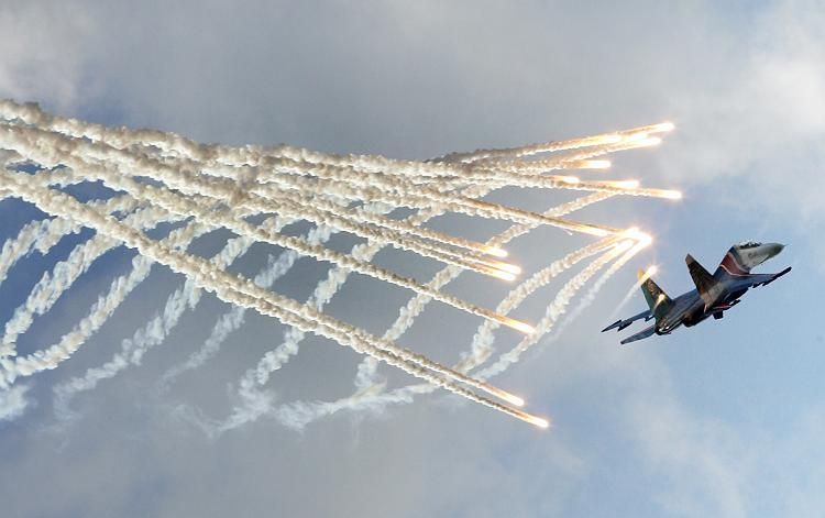 美国费劲心思研制的先进红外导弹实战中却不敌苏联古老的热焰弹