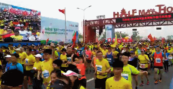 寒冬来了 但是马拉松却因 人体彩绘 情侣兔 等不雅现象 火 了 腾讯新闻