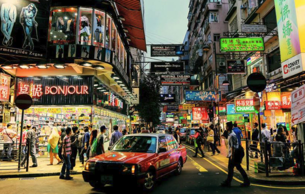 广深经济总量 香港_回归以来香港经济