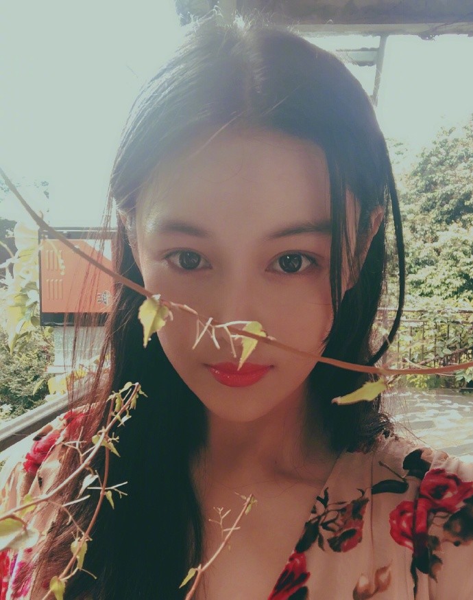 安利护肤品被网友揭穿没效果 张馨予正面回应仍被吐槽没有说服力