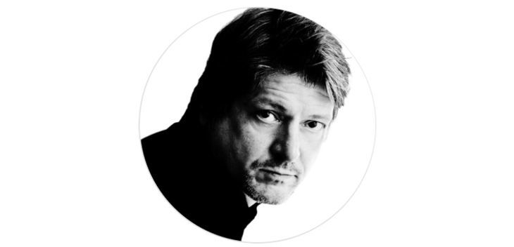 ltd.创办人及美术总监 《香港设计师协会环球设计大奖双年鉴》