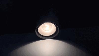 虚拟后视镜：技术彩蛋，商业鸡肋？