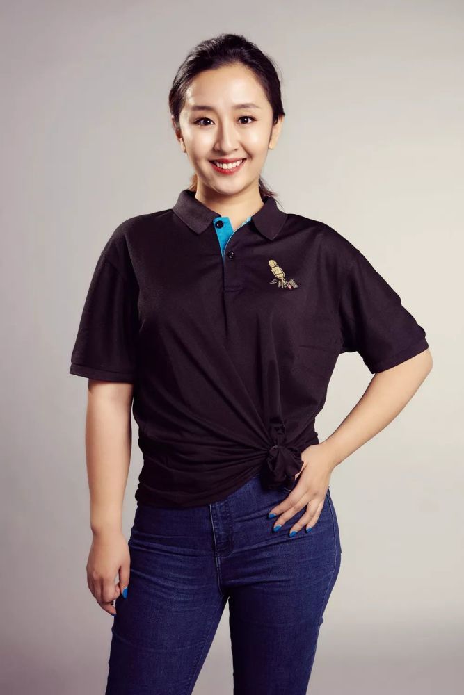 尹媛 国家一级播音员,中央广播电视总台央广社教节目中心主持人 小