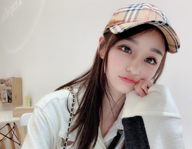 粉丝包机酒还送5万邀请uzi参加婚礼,女友奥咪咪这样回应-看点快报