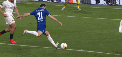 gifazp飞铲逃红牌进球被吹路易斯超级门线救险