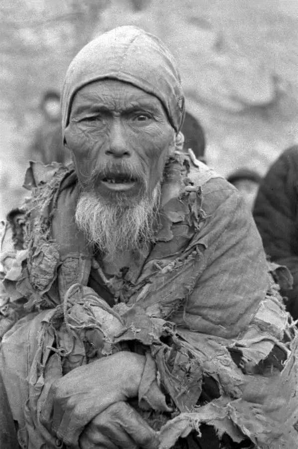 纪实老照片:美国记者照片里的1942年河南大饥荒