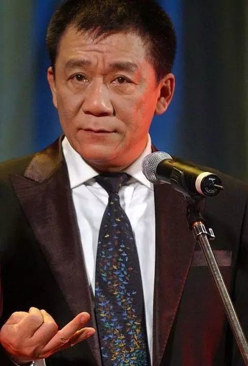 当年郭德纲为何顶住压力买下师傅侯耀文生前别