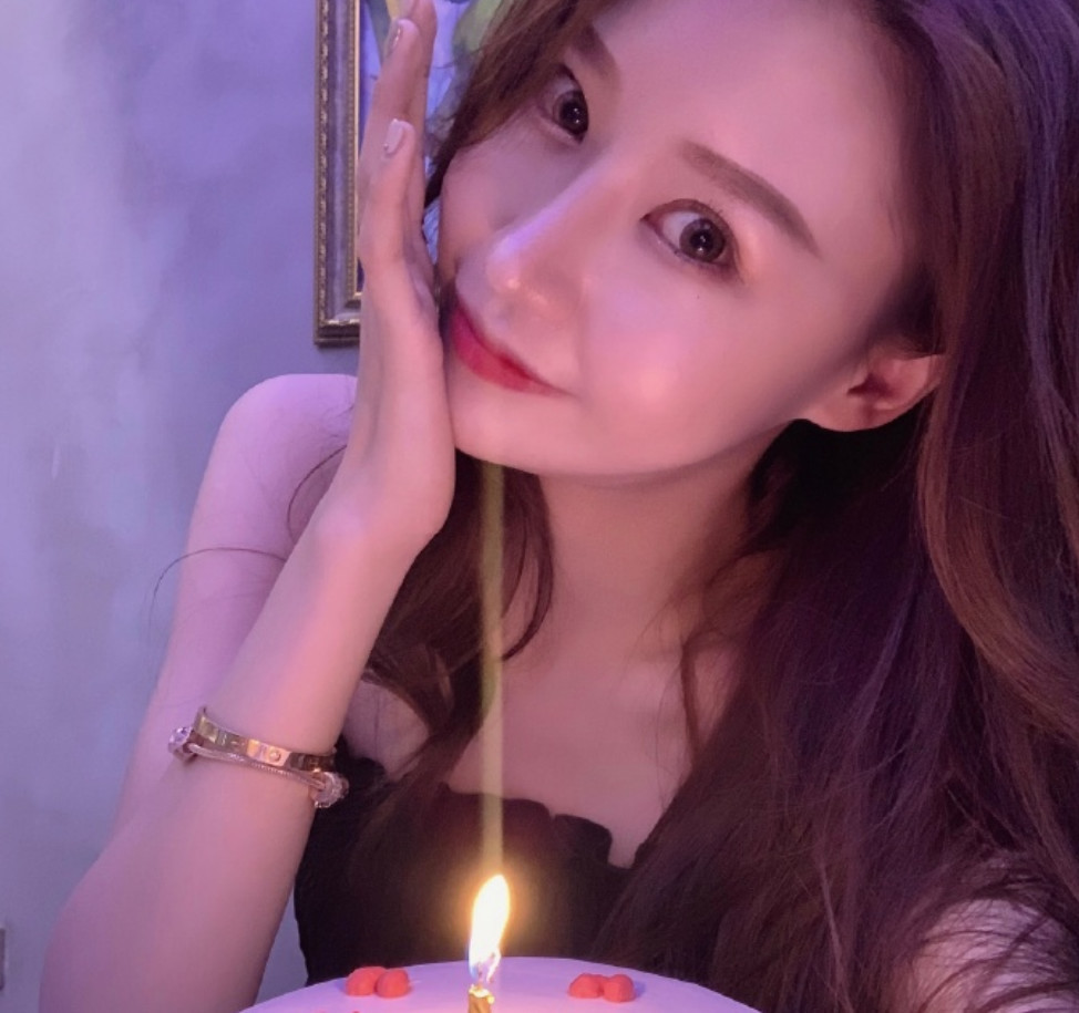 被封杀后的温婉过得有多潇洒?看了她的生日派对,网友:壕无人性