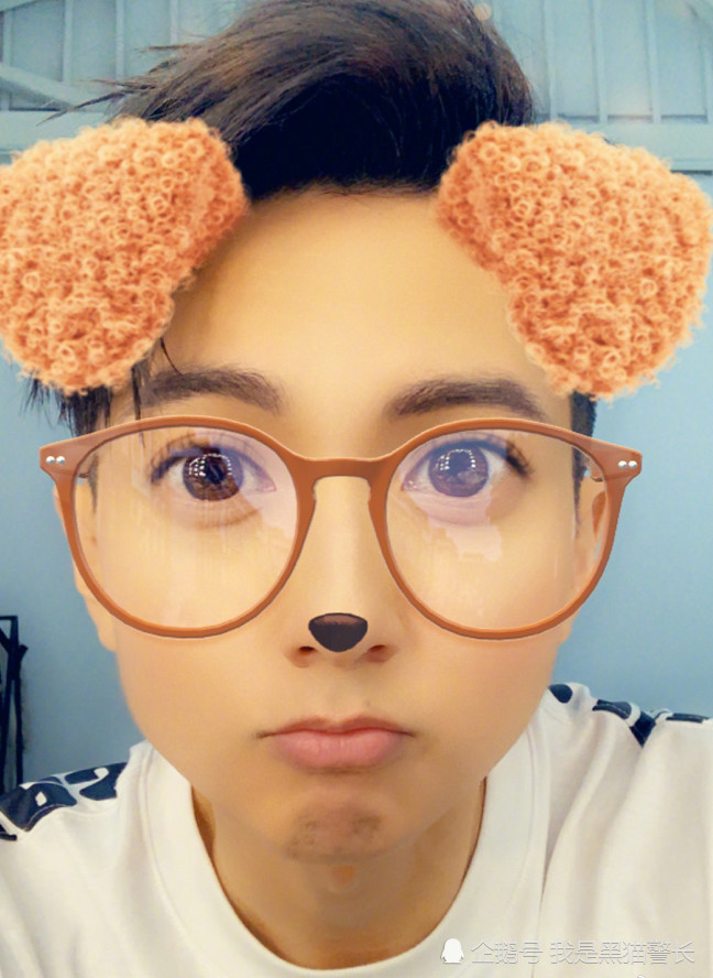 吴尊晒自拍九宫格,嘟嘴卖萌瞪眼搞怪,内心狂野的"女儿奴"