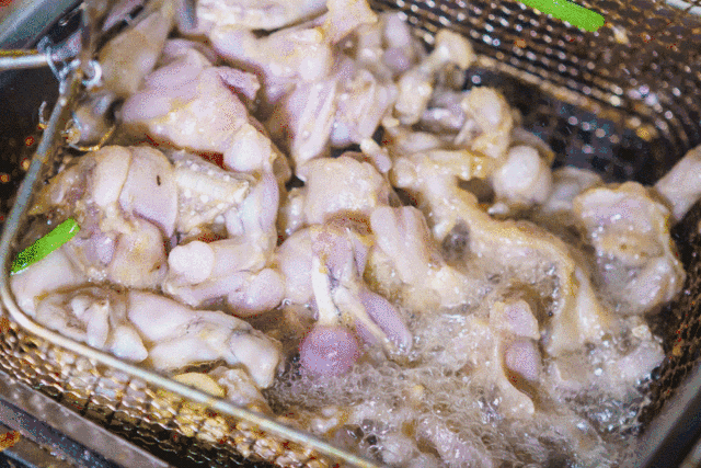 田鸡皮肤颜色不均匀什么原因(田鸡皮肤颜色不均匀什么原因造成的) 田鸡皮肤颜色不均匀什么原因(田鸡皮肤颜色不均匀什么原因造成的)