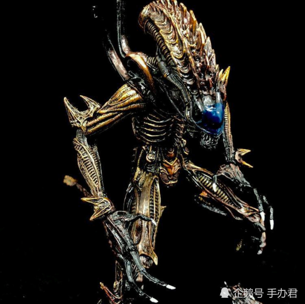 优秀作品是不需要华丽包装的,狰狞异形手办,嘴部细节令人瞩目!