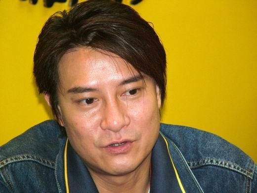 他是周慧敏的前男友,却被倪震黑了3年,被逼得离开香港演艺圈