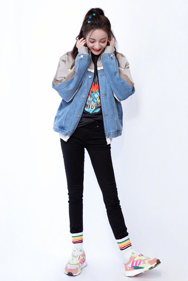 初恋,t恤,长裤,迪丽热巴,运动鞋