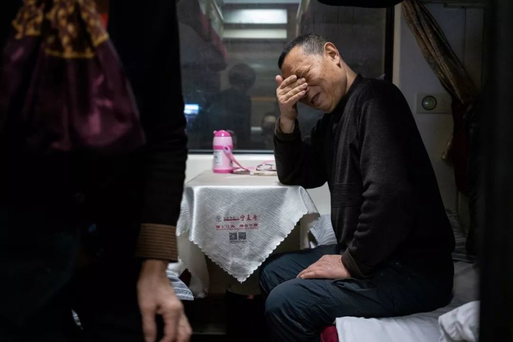 谷雨丨北漂80后在京为生计奔波田园50后重返城市为儿带娃